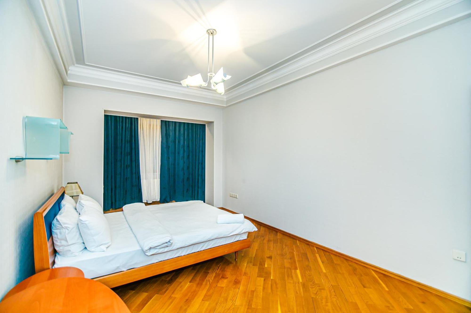 Delux Apartament In Center Apartment Baku Ngoại thất bức ảnh